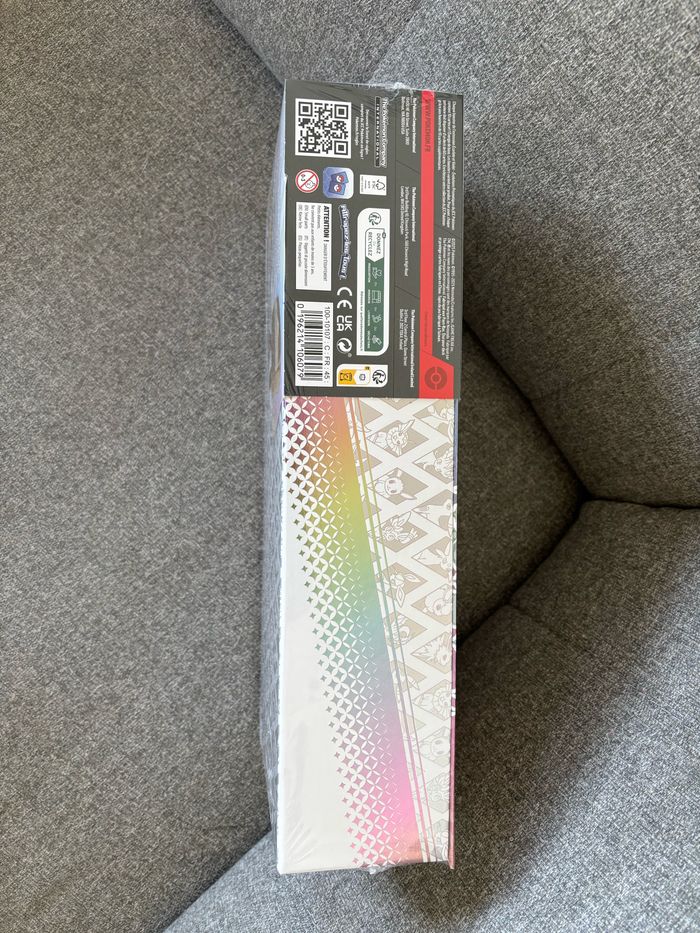 Coffret Super Premium Ev 8.5 Évolution Prismatique - photo numéro 4