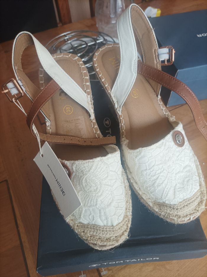 Chaussures femme taille 38 - photo numéro 2