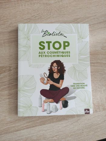 Livre Stop aux cosmétiques pétrochimiques