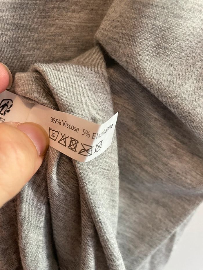 T-shirt gris taille XL imprévu - photo numéro 4
