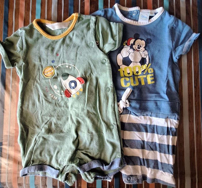 Lot 2 combinaisons bébé 3 mois