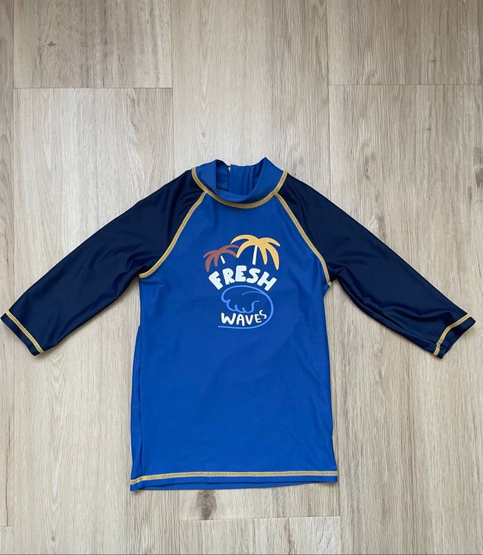 Maillot anti uv Kiabi bleu 5 ans