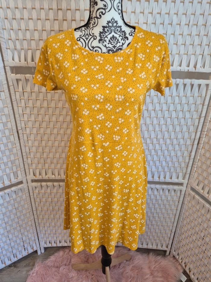 💕Jolie Robe jaune moutarde fleurie Inextenso fille T. 16 ans 💕 - photo numéro 3