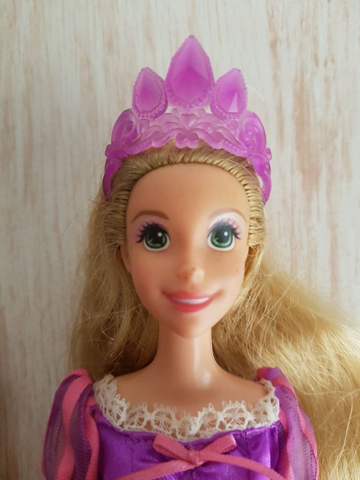 Figurine caméléon et poupées Disney Raiponce et Flynn Rider - photo numéro 6