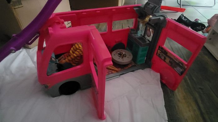 Camping car barbie - photo numéro 2