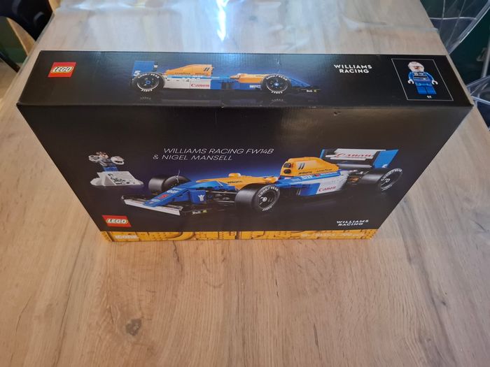 LEGO Icons 10353 - Williams Racing FW14B et Nigel Mansell - photo numéro 7