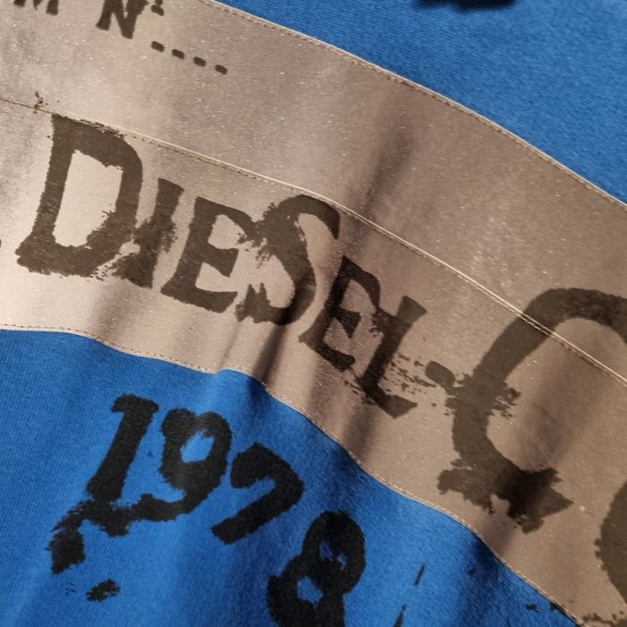sweat-shirt DIESEL taille 14 / 16 ans (écrit M) - photo numéro 2