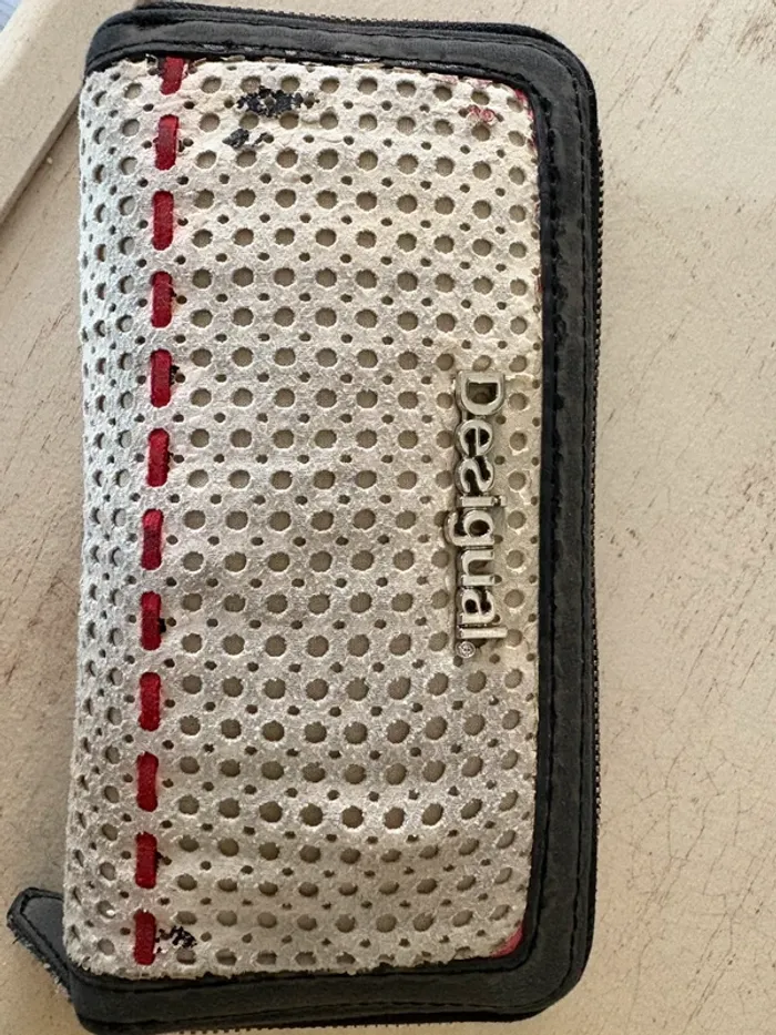 Portefeuille desigual - photo numéro 2