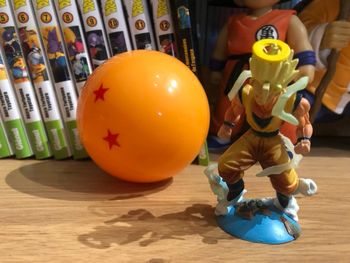 Figurine dragon ball gashapon capsule megahouse Goku ssj2