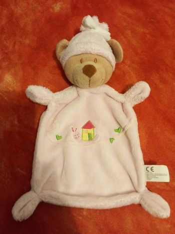 Ours rose avec bonnet et broderie escargot, Nicotoy