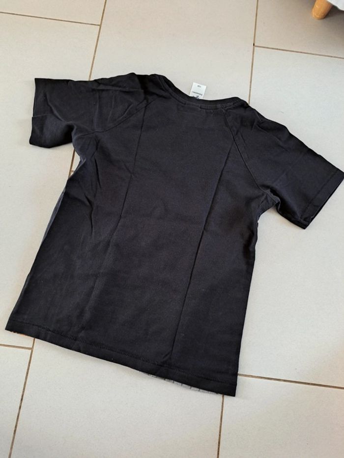 T-shirt 8 ans - photo numéro 2