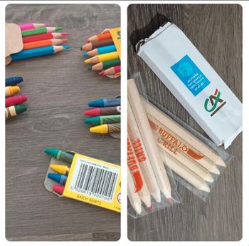 Lot 8 mini-boites de crayons de couleurs