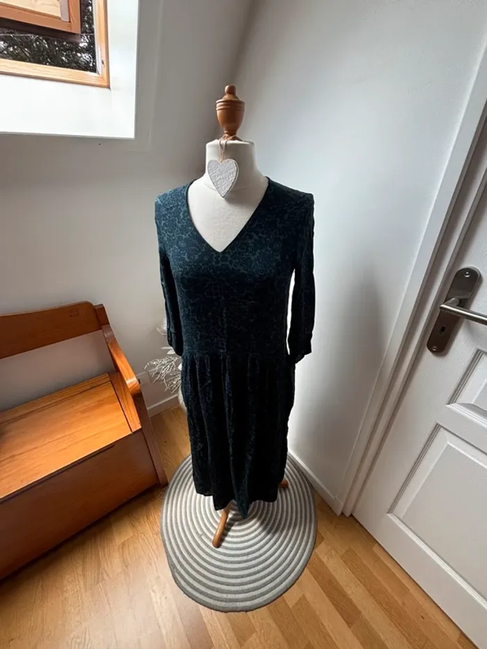 💙 Robe Monoprix mi-longue bleu marine et vert – T36 - photo numéro 3