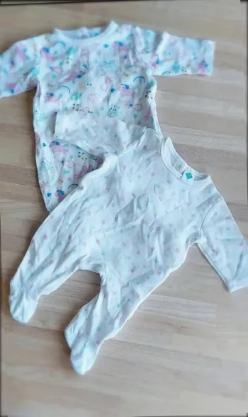 Lot de 2 pyjamas bébé fille T0 mois - naissance