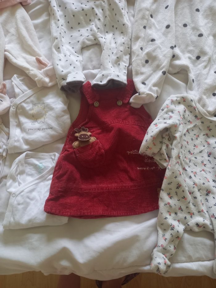 Vêtements 1 mois - photo numéro 5