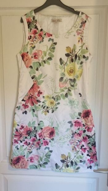 Robe fleurie imitation soie