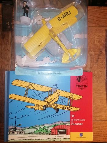 Tintin Avion n11 Le Biplan jaune de L île noire