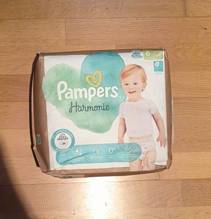 1 paquet de couches Pampers harmonie taille 6