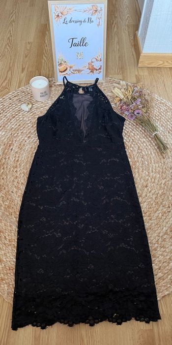 🌸 Robe noire en dentelle dos nu 🌸
