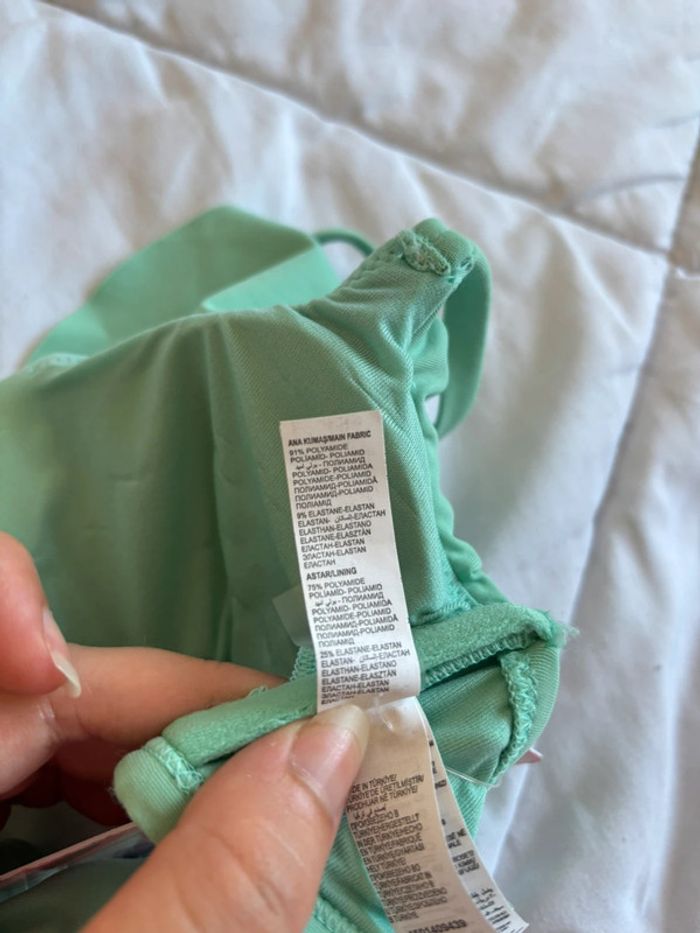 Haut de maillot de bain vert palle volant coque bretelles neuf taille XXS/32 - photo numéro 7