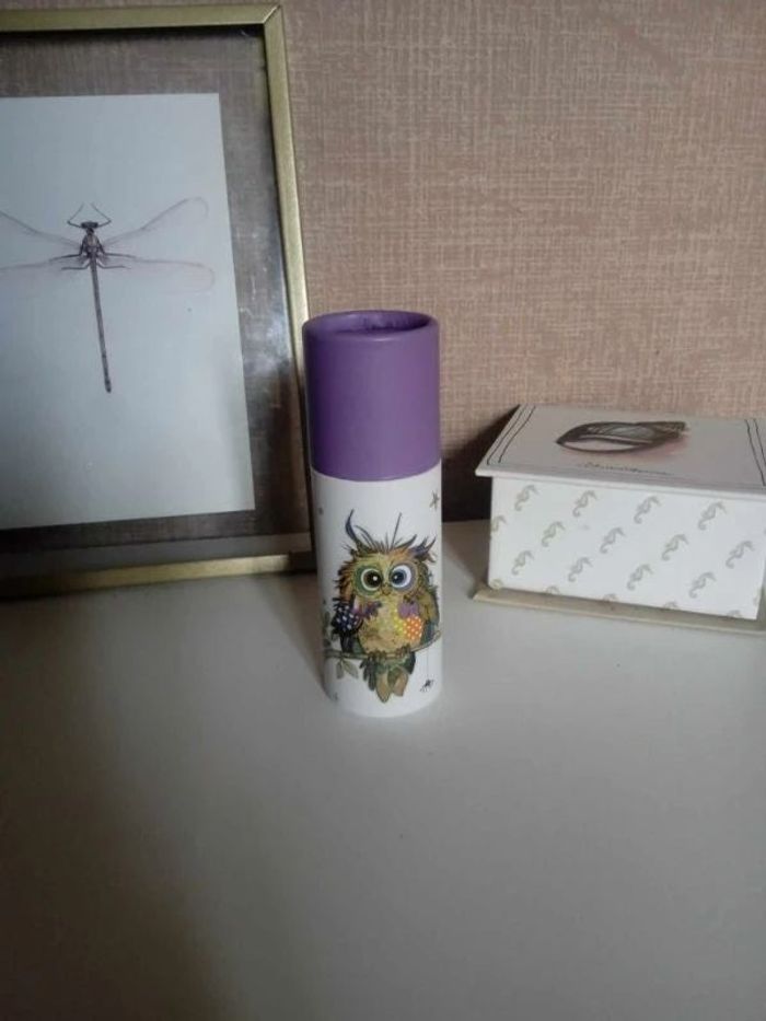 Boîte ronde avec 12 crayon couleur marque kuib