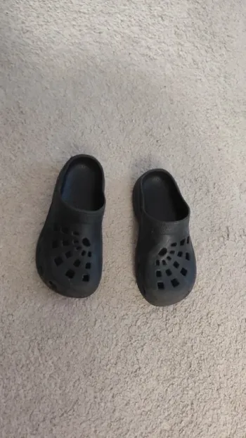 Claquettes style crocs