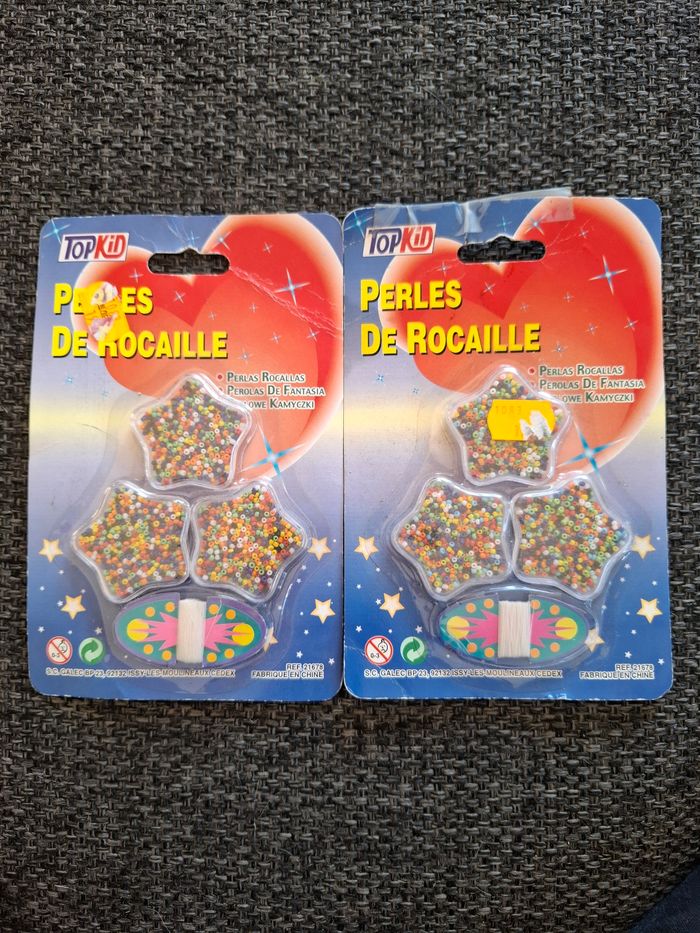 Lot de 6 boîtes de perles avec fils neuf sous blister
