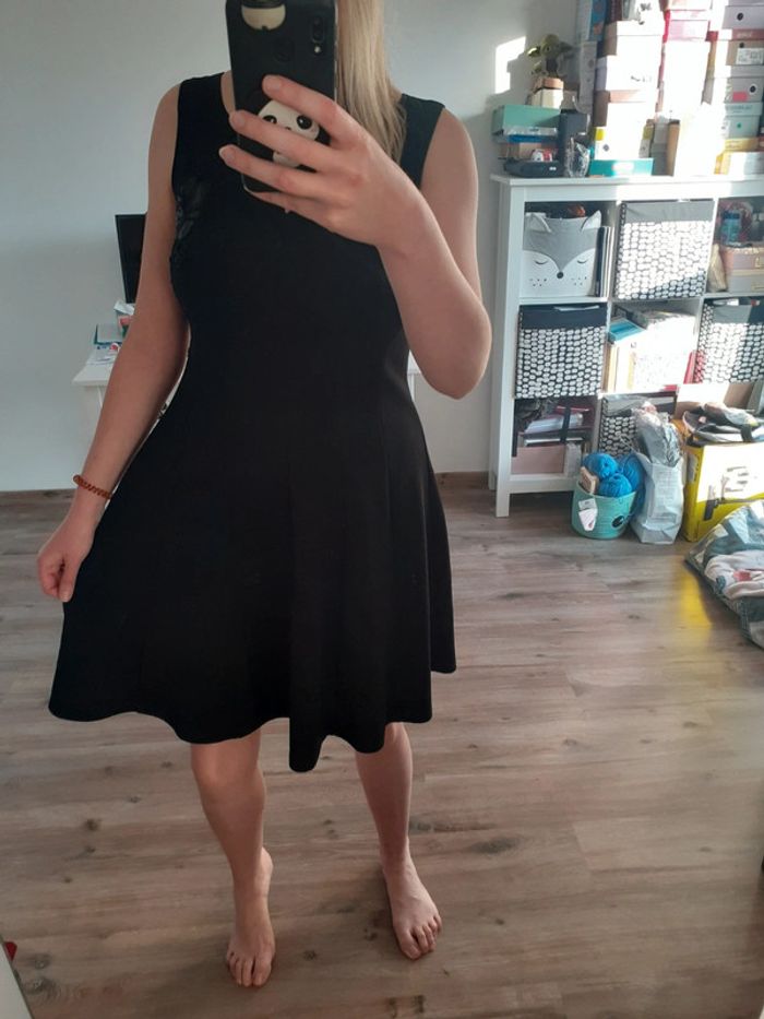 Magnifique robe patineuse T42 - photo numéro 2