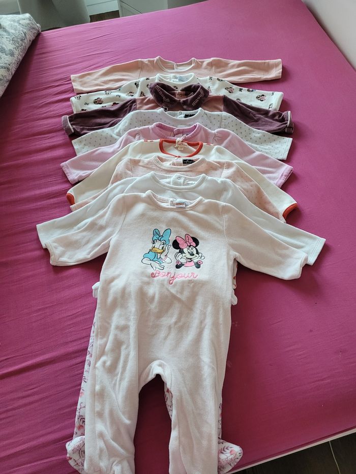Lot de 9 pyjamas