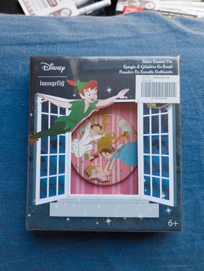 Pins Disney loungefly peter pan et wendy