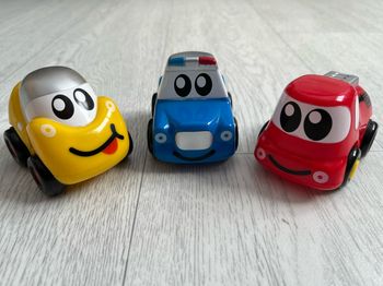 Lot de petites voitures