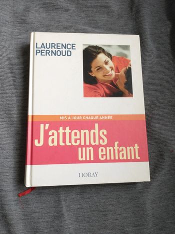 J'attends un enfant de Laurence pernoud livre