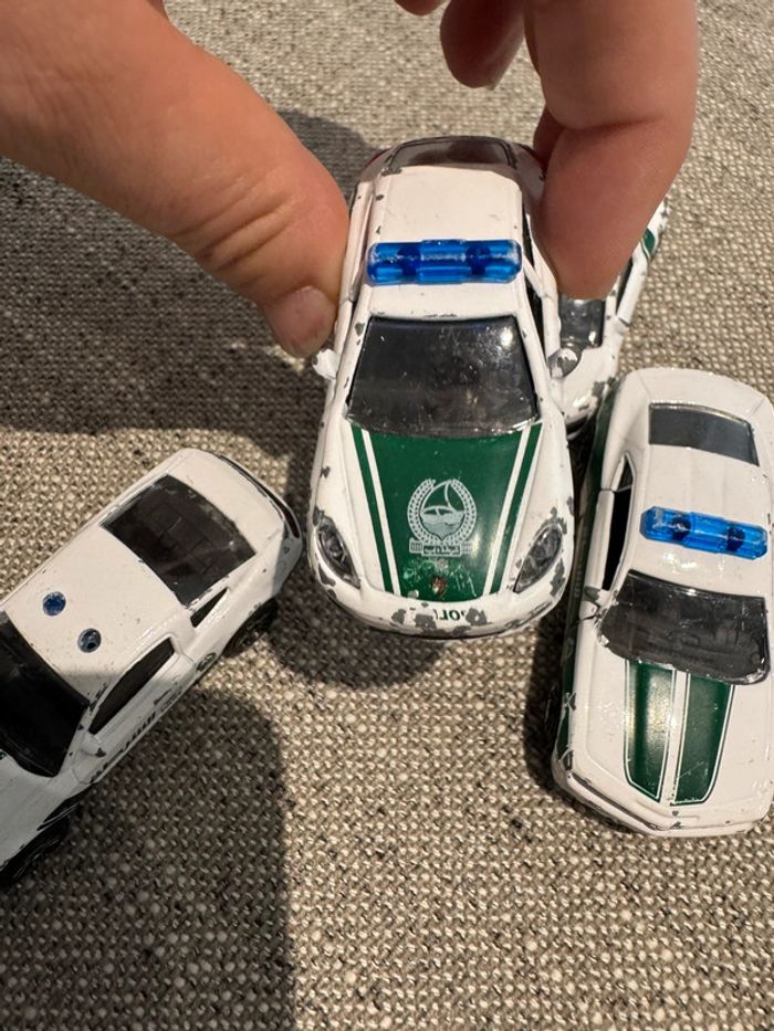 Lot voiture de police - photo numéro 4