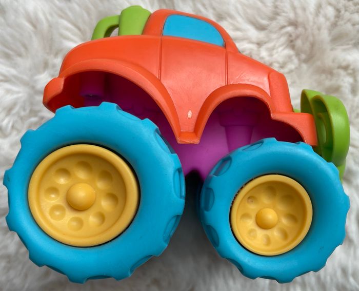 Voiture monster truck - photo numéro 5