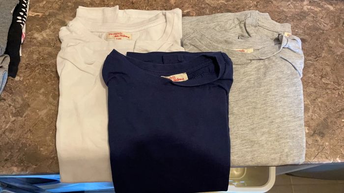 Lot de 5 maillot de corps du pareil au même taille 6 ans