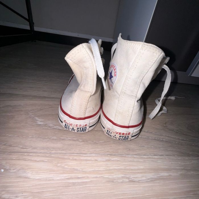Converses blanche - photo numéro 2