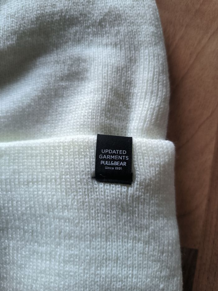 Bonnet Pull & Bear blanc cassé neuf M - photo numéro 3