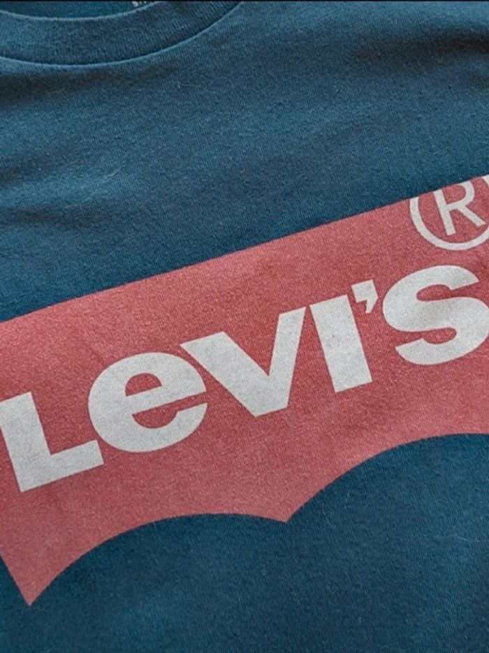 T-shirt Levi's bleu marine logo rouge - photo numéro 8