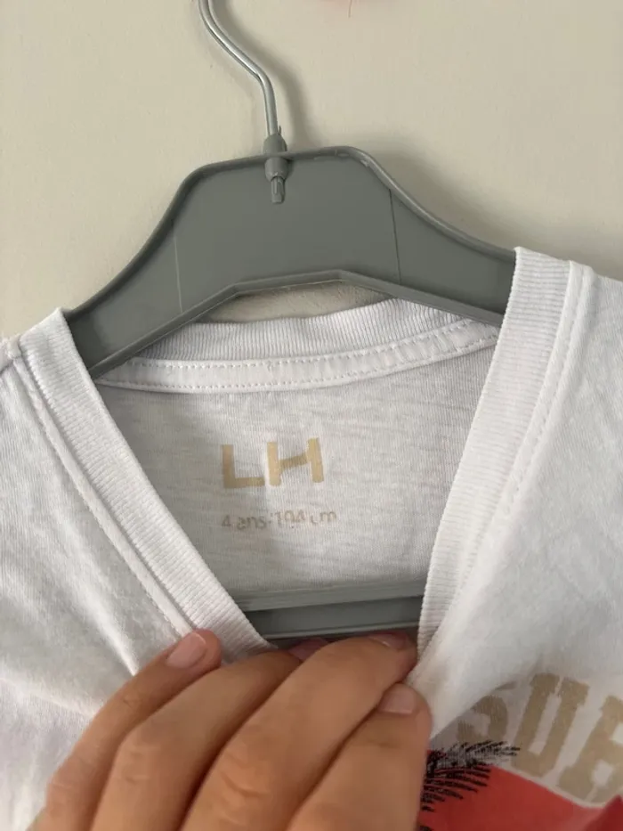👕 t-shirt garçon 4 ans - la halle - 104 cm- bon état - blanc -100% coton - photo numéro 3
