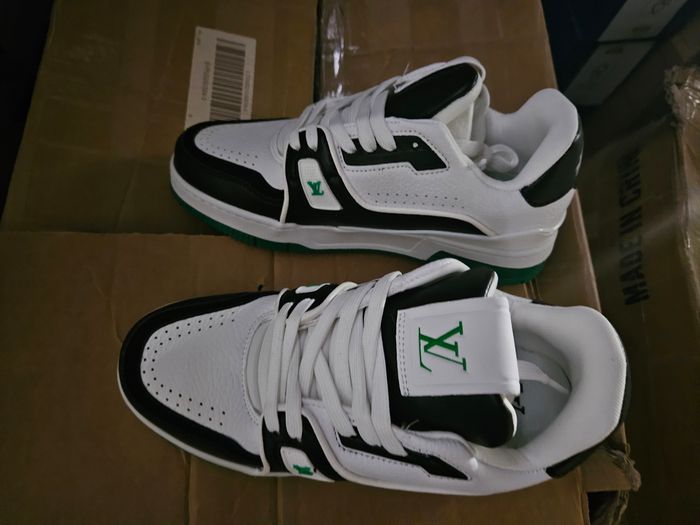 Basket chaussure taille 43 neuve vert blanc - photo numéro 2