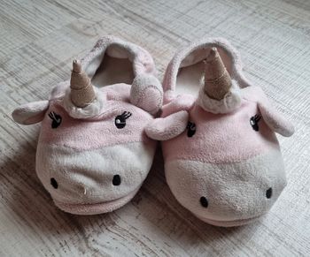 Chaussons licorne p30