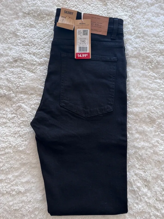 Jean skinny basique noir BZB – Taille 42 – Neuf