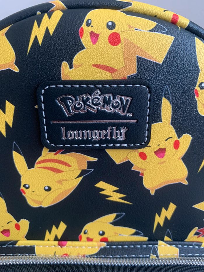 Sac Loungefly noir Pokemon Pikachu - photo numéro 2