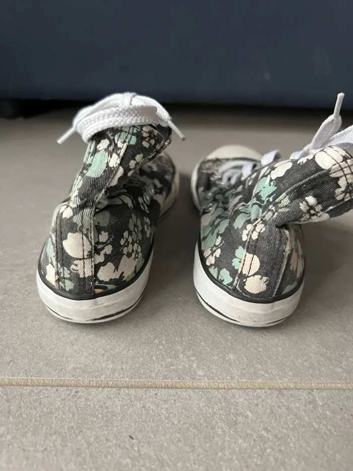 Chaussures montantes fleurie fille - photo numéro 3