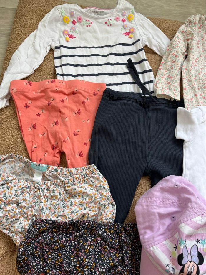 Lot vêtements fille 18 mois - photo numéro 3