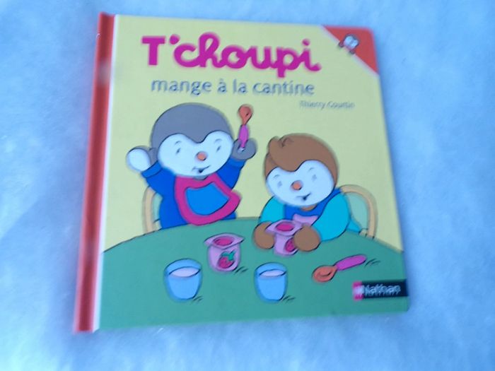 Livre Tchoupi mange à la cantine