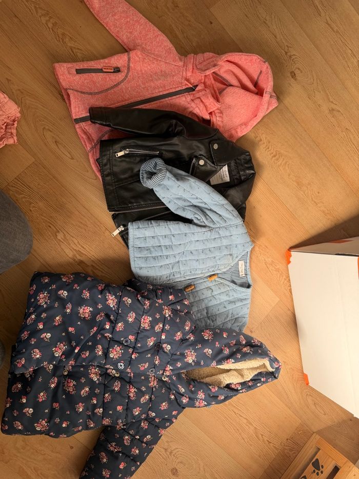 Lot vêtements fille - photo numéro 5