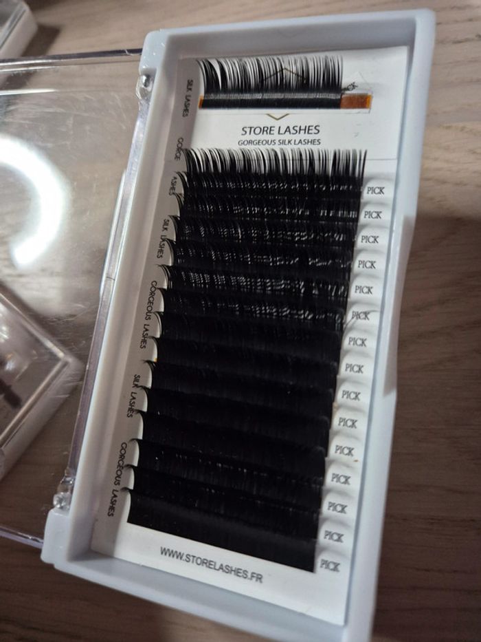 Extensions de cils en soie - photo numéro 7