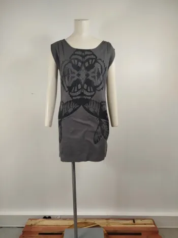 Robe grise imprimé papillon Bonobo Jeans taille unique à zip dans le dos A1567