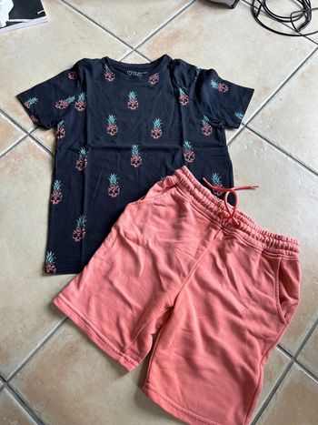 Ensemble short tee shirt 9-10 ans